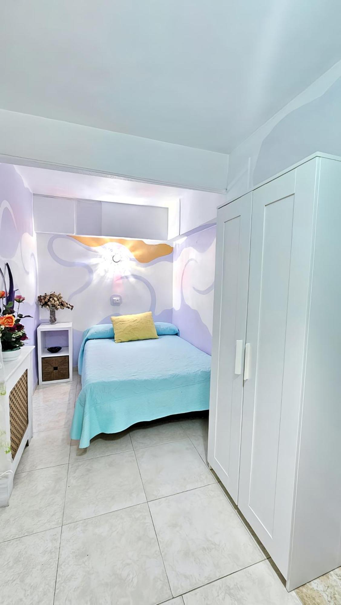 Hostal La Rosa Caceres Bagian luar foto