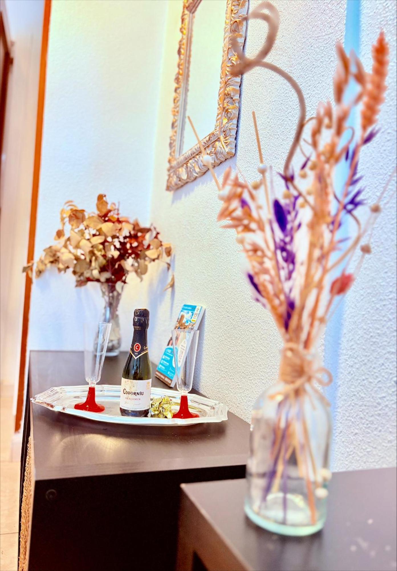 Hostal La Rosa Caceres Bagian luar foto