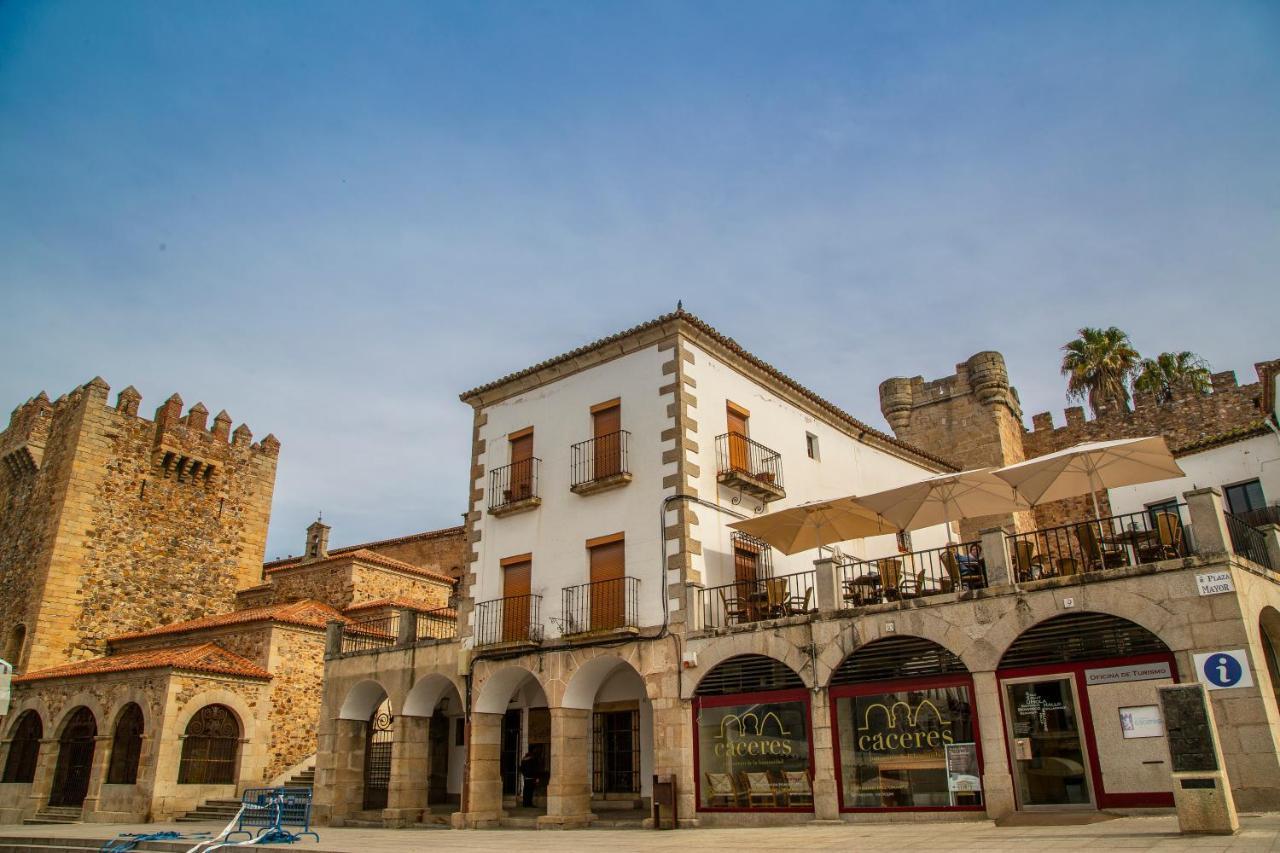 Hostal La Rosa Caceres Bagian luar foto
