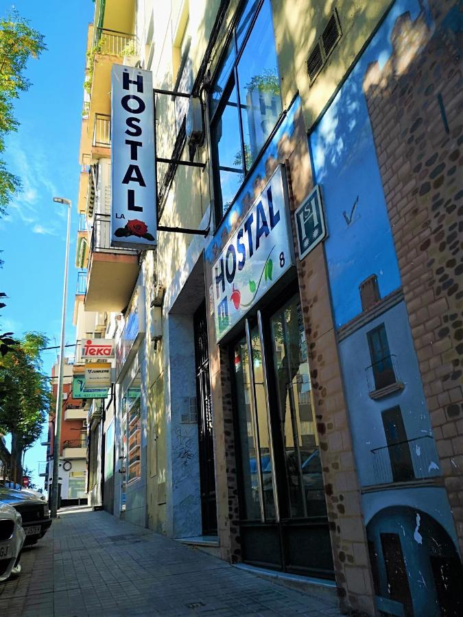 Hostal La Rosa Caceres Bagian luar foto